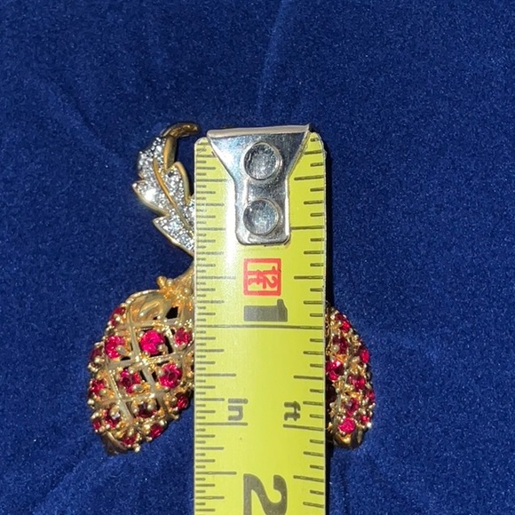Camrose & Kross JBK Swarovski Crystal Berry Mother’s Brooch Pin IOB - Picture 8 of 9